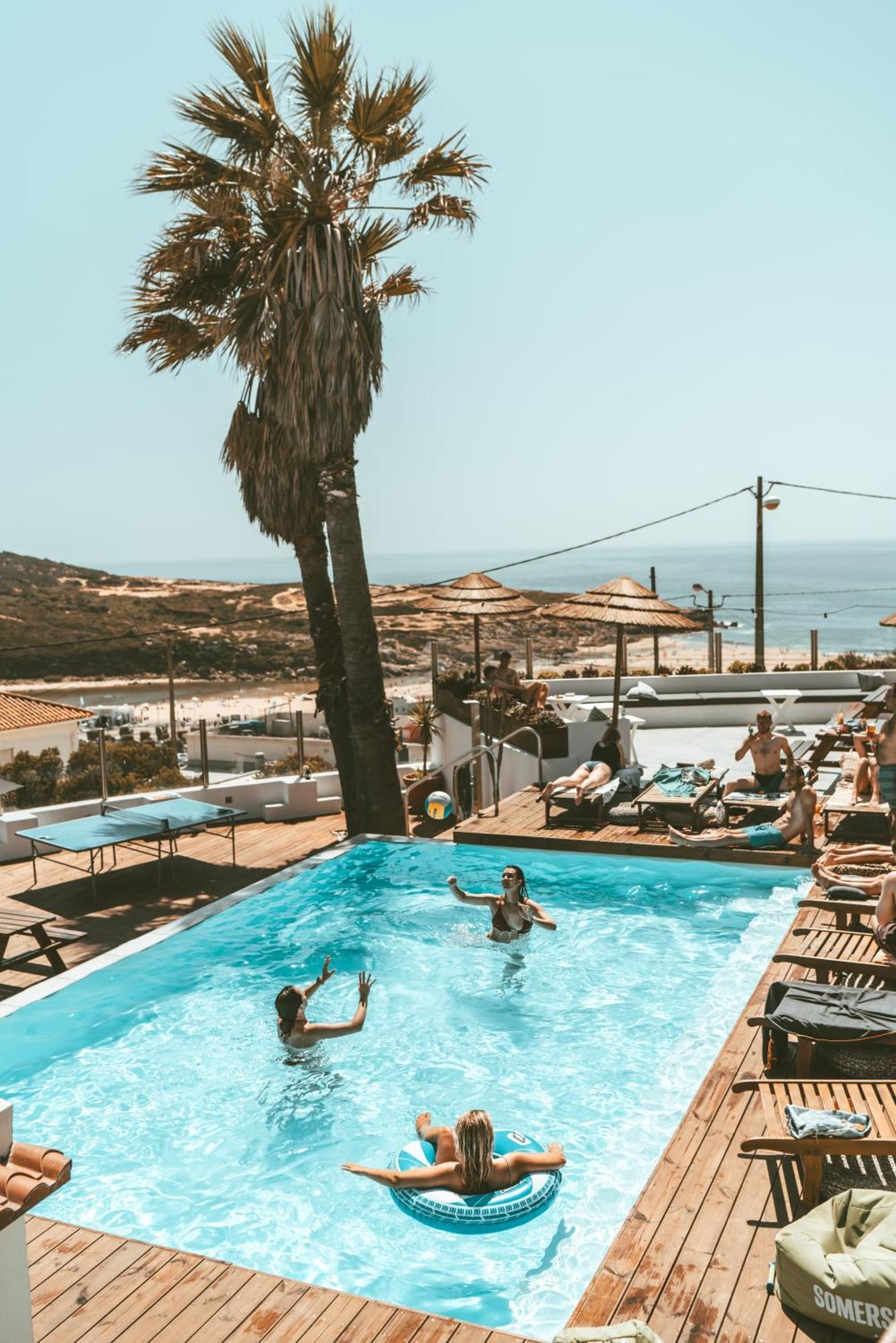 Lapoint Surf Camp Ericeira Hostel Kültér fotó